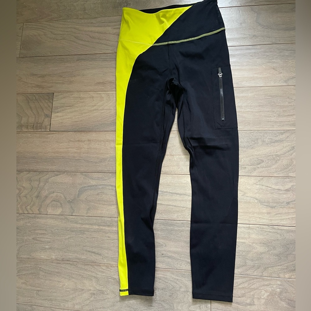 Fabletics Outfit - Picture 7 of 7